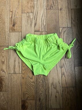 Five Dancewear Neon yellow/green shorts!